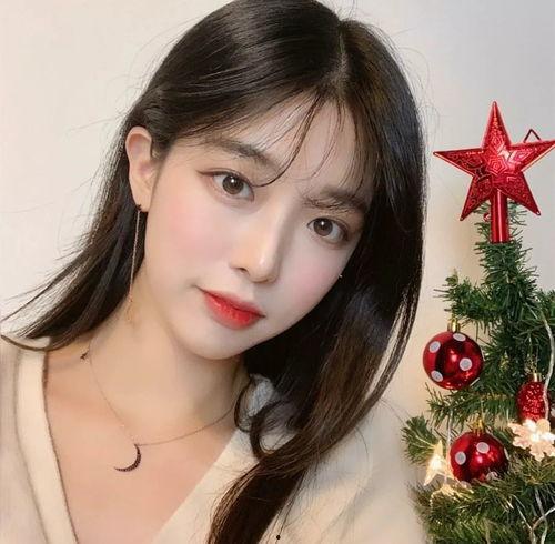 抖音网红自拍吃瓜